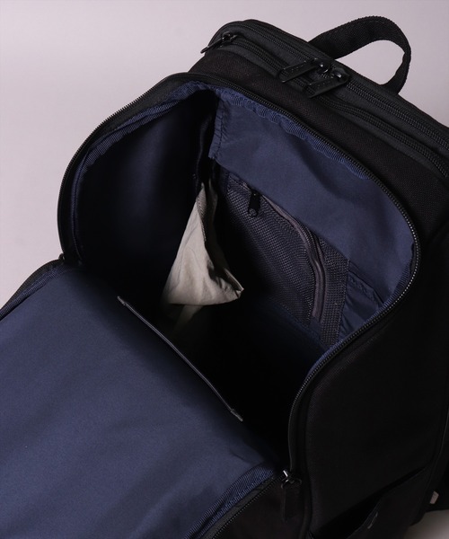 BAYBLO(ベイブロ)の「(LF)【:: fulcro 】【Double】10ポケット/16L PC収納 バックパック(バックパック/リュック・メンズ・ブラック・ONE SIZE)」の15枚目の写真