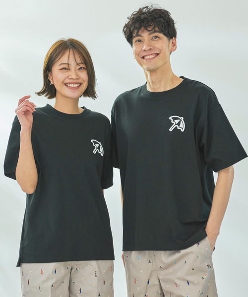 Arnold Palmer(アーノルドパーマー)の「ライトダンボール シェア ビッグアンブレラ Tシャツ(Tシャツ/カットソー・レディース・ブラック/ホワイト/スカイブルー・XS/M/S/LL/L)」の2枚目の写真