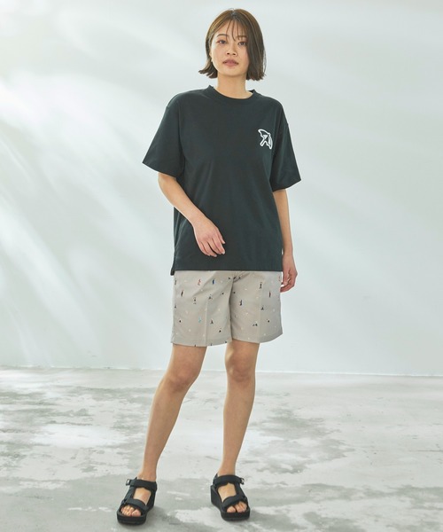 Arnold Palmer(アーノルドパーマー)の「ライトダンボール シェア ビッグアンブレラ Tシャツ(Tシャツ/カットソー・レディース・ブラック/ホワイト/スカイブルー・XS/M/S/LL/L)」の13枚目の写真