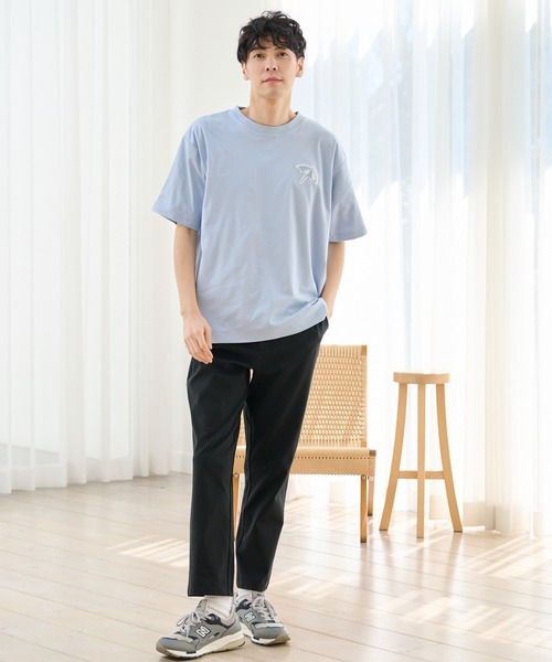 Arnold Palmer(アーノルドパーマー)の「ライトダンボール シェア ビッグアンブレラ Tシャツ(Tシャツ/カットソー・レディース・ブラック/ホワイト/スカイブルー・XS/M/S/LL/L)」の6枚目の写真