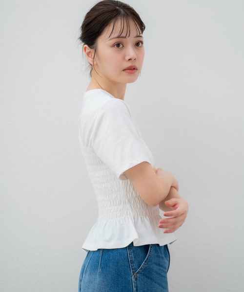 NOELA(ノエラ)の「シャーリングTEEシャツ(Tシャツ/カットソー・レディース・ライトグリーン/ブラック/オフホワイト・フリー)」の13枚目の写真