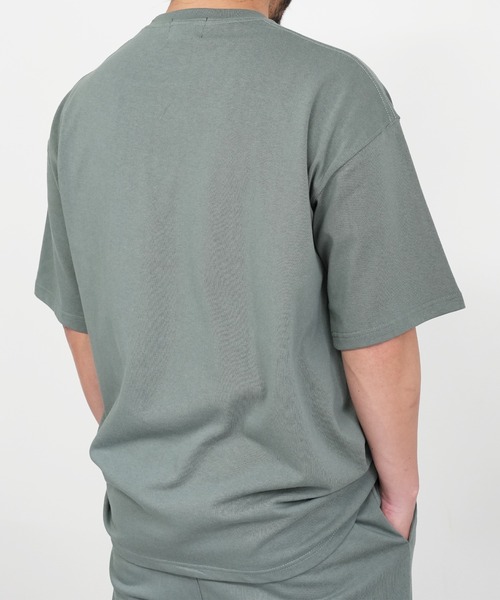 BASIS(ベイシス)の「SANDER LAND 9.1ozマグナムウェイト 無地 ビッグシルエット 半袖Tシャツ(Tシャツ/カットソー・メンズ・ブラック/グレー/セージグリーン・MEDIUM/LARGE/X-LARGE)」の16枚目の写真