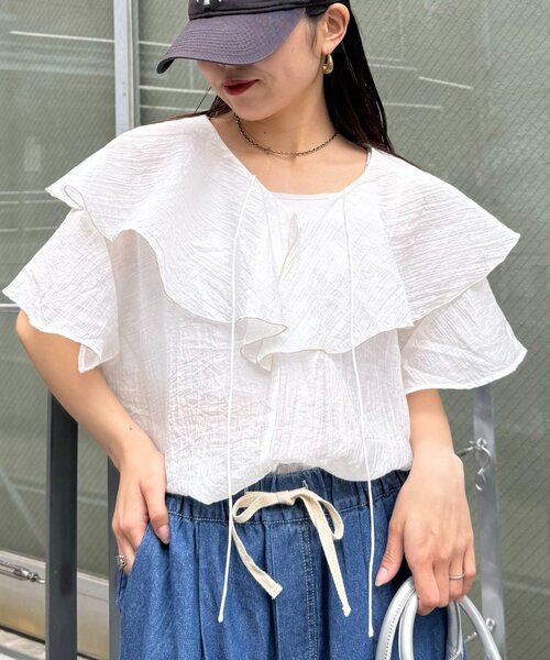 CIAOPANIC TYPY（チャオパニックティピー）の「シアーラッフル襟ブラウス（シャツ/ブラウス・レディース・ブラック/ホワイト/ピンク/イエロー・ONE SIZE）」の2枚目の写真