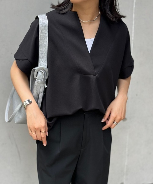 Emma Taylor(エマテイラー)の「カットジョーゼットキーネックオーバープルオーバー(Tシャツ/カットソー・レディース・ホワイト/ベージュ/ブラック・FREE)」の9枚目の写真