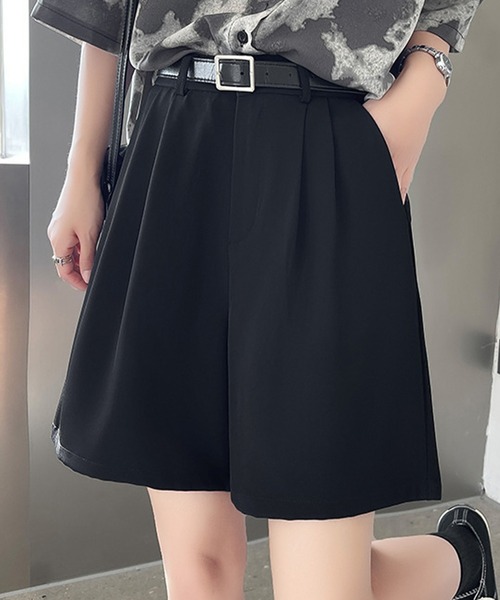 TODAYFUL（トゥデイフル）の「ダブルタックハーフパンツ（その他