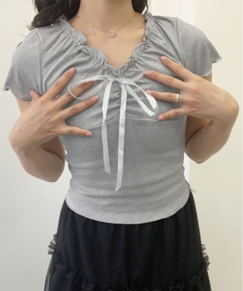 kirakiraShop(キラキラショップ)の「フロント リボン ギャザー デザイン Tシャツ(ニット/セーター・レディース・ベージュ/ホワイト/ピンク/グレー/ブルー・FREE)」の11枚目の写真