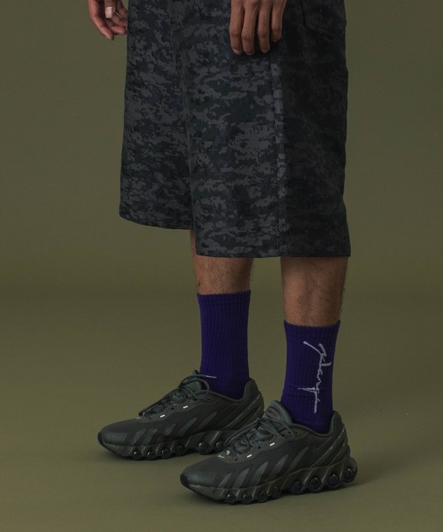XLARGE（エクストララージ）の「DISTORTION LOGO SOCKS（ソックス/靴下・メンズ・グレー/ブラック/パープル・ONE SIZE）」の5枚目の写真