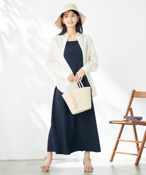 a.v.v（アーヴェヴェ）の「スクエアトゥストラップサンダル（サンダル・レディース・クリーム/アイボリー/ブラック・23.5/22.5/24.5）」の11枚目の写真