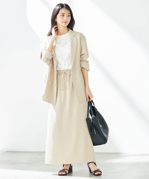 a.v.v（アーヴェヴェ）の「スクエアトゥストラップサンダル（サンダル・レディース・クリーム/アイボリー/ブラック・23.5/22.5/24.5）」の21枚目の写真