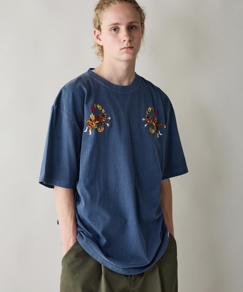 rehacer(レアセル)の「rehacer : Loop Tiger Pigment Dye T-shirt / ループタイガーピグメントダイ Tシャツ(Tシャツ/カットソー・メンズ・ブラック/ネイビー/レッド・SMALL/MEDIUM/LARGE/X-LARGE)」の7枚目の写真