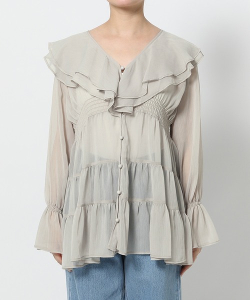 mysty woman（ミスティウーマン）の「【WEB限定カラー有】楊柳ティアードフリルブラウス 572873（シャツ/ブラウス・レディース・オフホワイト/ブラック/ライトピンク/ライトグレー・FREE）」の15枚目の写真
