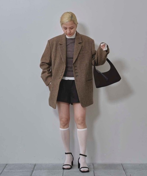 TODAYFUL（トゥデイフル）の「Powdery Turtle Tops（Tシャツ/カットソー・レディース・キナリ/クリーム/ブラック/スカイブルー・FREE）」の5枚目の写真