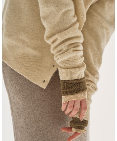 TODAYFUL（トゥデイフル）の「Powdery Turtle Tops（Tシャツ/カットソー・レディース・キナリ/クリーム/ブラック/スカイブルー・FREE）」の21枚目の写真