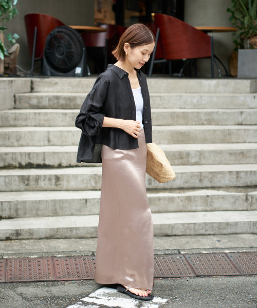 IENA（イエナ）の「《追加2》ラミーリヨセルショートシャツ（シャツ/ブラウス・レディース・オートミール/サックスブルー/ブラック・FREE）」の4枚目の写真