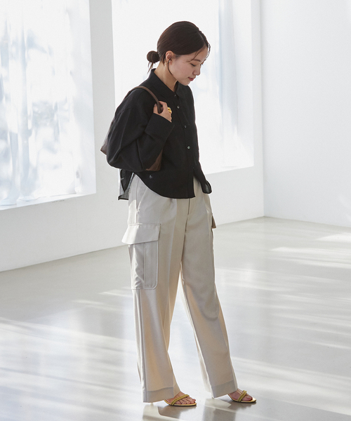 IENA（イエナ）の「《追加2》ラミーリヨセルショートシャツ（シャツ/ブラウス・レディース・オートミール/サックスブルー/ブラック・FREE）」の9枚目の写真