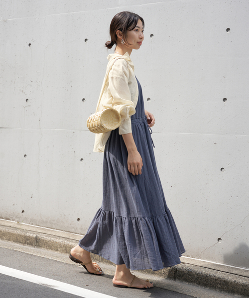 IENA（イエナ）の「《追加2》ラミーリヨセルショートシャツ（シャツ/ブラウス・レディース・オートミール/サックスブルー/ブラック・FREE）」の11枚目の写真