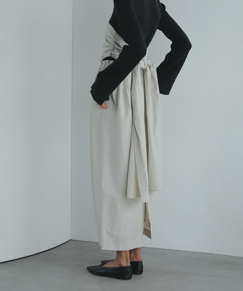 MANOF（マノフ）の「BUSTIER SET NARROW SKIRT（スカート・レディース・ベージュ/ブラウン/ブラック・S/M）」の6枚目の写真