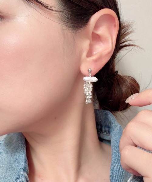 CERCA（チェルカ）の「Smallworld/《shortcake》パール×ビーズ　デザインピアス（ピアス（両耳用）・レディース・ベージュ/シルバー・FREE）」の4枚目の写真