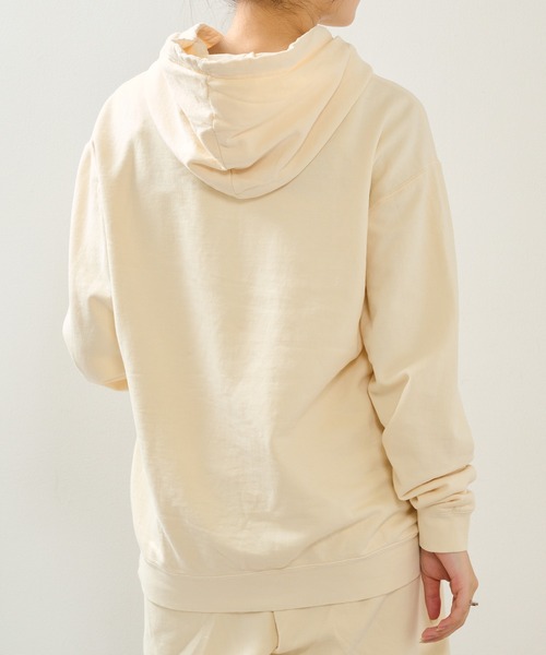 comfort colors(コンフォートカラーズ)の「【COMFORT COLORS】6.4oz ガーメントダイフードスウェット ピグメント加工 裏起毛 CC1467 MURS(パーカー・メンズ・アイボリー/ブラック/ピンク/ブルー・S/L/XL/M)」の10枚目の写真
