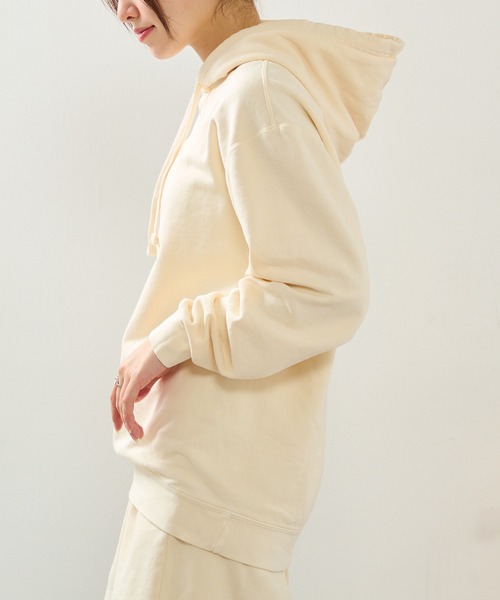 comfort colors(コンフォートカラーズ)の「【COMFORT COLORS】6.4oz ガーメントダイフードスウェット ピグメント加工 裏起毛 CC1467 MURS(パーカー・メンズ・アイボリー/ブラック/ピンク/ブルー・S/L/XL/M)」の9枚目の写真