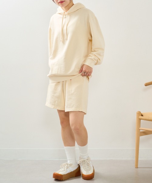 comfort colors(コンフォートカラーズ)の「【COMFORT COLORS】6.4oz ガーメントダイフードスウェット ピグメント加工 裏起毛 CC1467 MURS(パーカー・メンズ・アイボリー/ブラック/ピンク/ブルー・S/L/XL/M)」の11枚目の写真