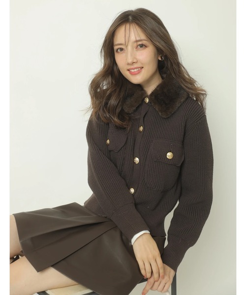 Apuweiser-riche（アプワイザーリッシェ）の「衿ファーニットブルゾン（ニット/セーター・レディース・レッド/ブラウン/ホワイト/ブラック・2/1）」の5枚目の写真