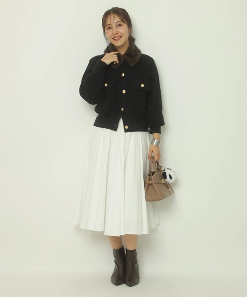 Apuweiser-riche（アプワイザーリッシェ）の「衿ファーニットブルゾン（ニット/セーター・レディース・レッド/ブラウン/ホワイト/ブラック・2/1）」の14枚目の写真