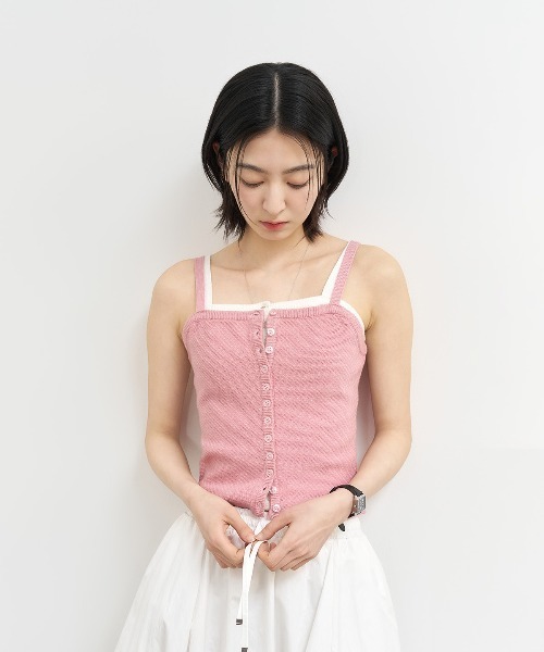 GENERAL IDEA(ジェネラルアイデア)の「GENERAL IDEA/ジェネラルアイディア button up knit bustier ビスチェ(キャミソール・レディース・ブラック/ホワイト/ピンク・M/L/S)」の3枚目の写真