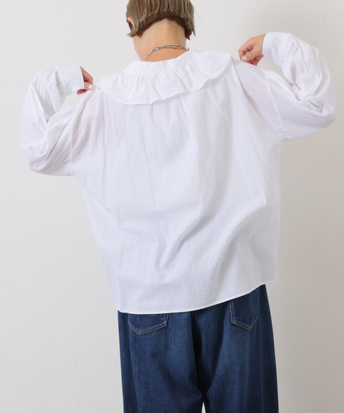 JOURNAL STANDARD LUXE（ジャーナルスタンダード　ラックス）の「ラッフルフリルプルオーバーシャツ（シャツ/ブラウス・レディース・ブラック/ホワイト・FREE）」の9枚目の写真