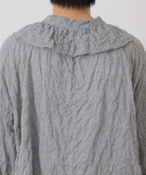 JOURNAL STANDARD LUXE（ジャーナルスタンダード　ラックス）の「ラッフルフリルプルオーバーシャツ（シャツ/ブラウス・レディース・ブラック/ホワイト・FREE）」の17枚目の写真