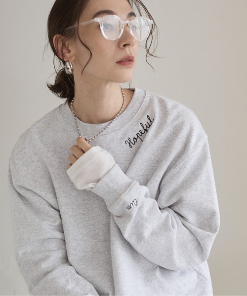 ANGIE（アンジー）の「刺繍 ロゴ スウェット /トレーナー（スウェット