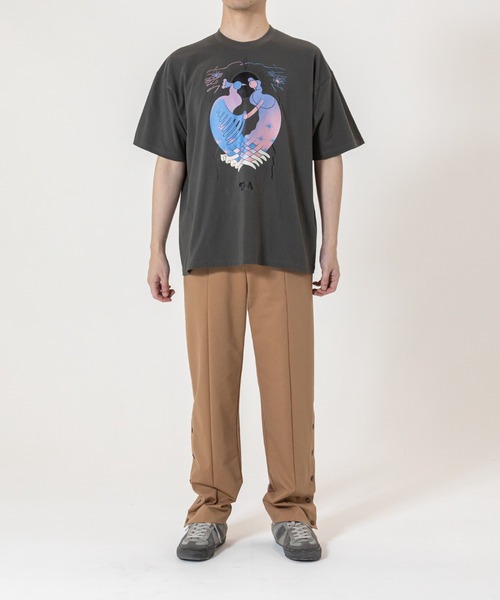 TXA(ティーエックスエー)の「大河紀 S/S T-shirt Smoke Black(Tシャツ/カットソー・メンズ・スモーク・LARGE/MEDIUM/X-LARGE)」の11枚目の写真