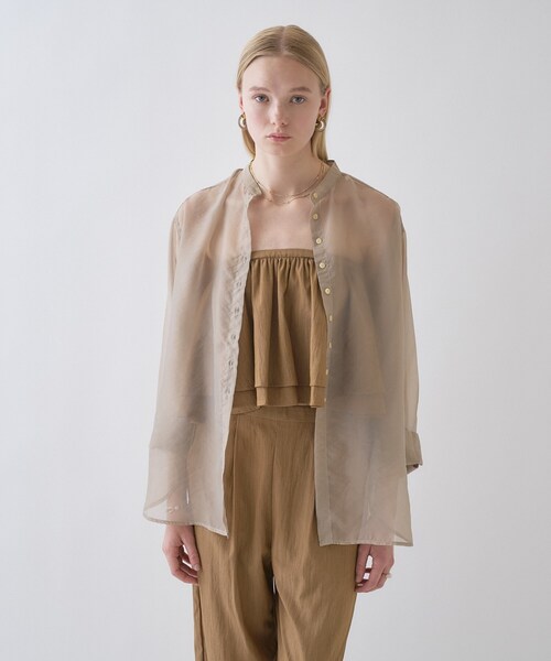cloenc（クロエンス）の「【手洗い可】ワイドカフスシアーシャツ（シャツ/ブラウス・レディース・ブラック/カーキ/ライトベージュ・02）」の2枚目の写真