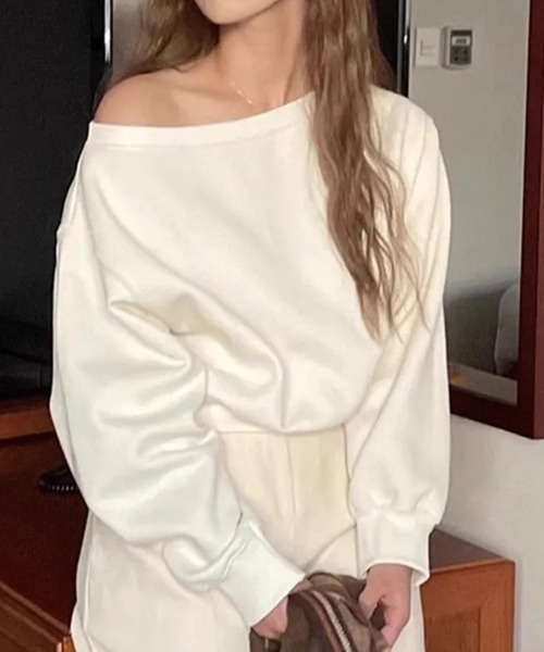 セール】【トレンドのクロップド丈がカワイイ♪】片方オフショルダー