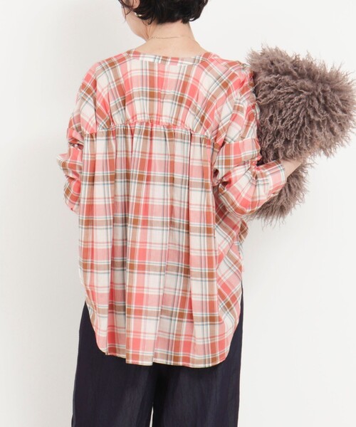 MICO COULIER(ミコクリエ)の「チェックギャザーブラウス(シャツ/ブラウス・レディース・ブラウン系その他/ブルー系その他/レッド系その他・38)」の10枚目の写真