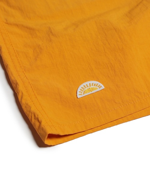 SALT&MUGS（ソルトアンドマグス）の「Cali Nylon Shorts（その他パンツ・メンズ・パープル/イエロー/ブラック・MEDIUM/LARGE/X-LARGE）」の6枚目の写真