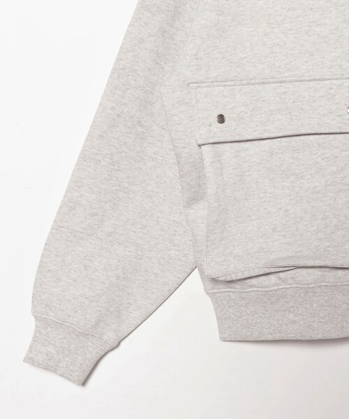 BEAMS T(ビームスティー)の「Front Poket Standzip Blouson フロントポケット スタンドジップ ブルゾン(スウェット・メンズ・ブラック/ライトグレー・M/L/XL/S)」の9枚目の写真