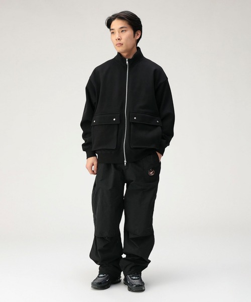 BEAMS T(ビームスティー)の「Front Poket Standzip Blouson フロントポケット スタンドジップ ブルゾン(スウェット・メンズ・ブラック/ライトグレー・M/L/XL/S)」の5枚目の写真