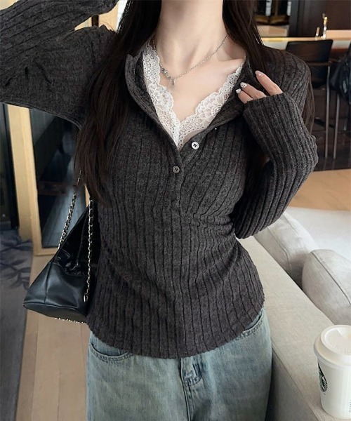 Miniministore(ミニミニストア)の「レース付リブニットトップス Vネック長袖(Tシャツ/カットソー・レディース・チャコールグレー・XL/M/L)」の3枚目の写真