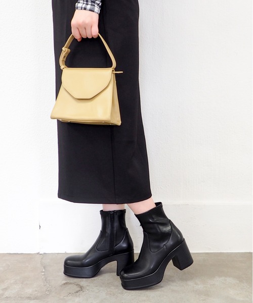 あしながおじさん（アシナガオジサン）の「厚底レトロブーツ　1310275（ブーツ・レディース・ブラック/マルチ・22.5cm/23cm/23.5cm/24cm/24.5cm）」の16枚目の写真