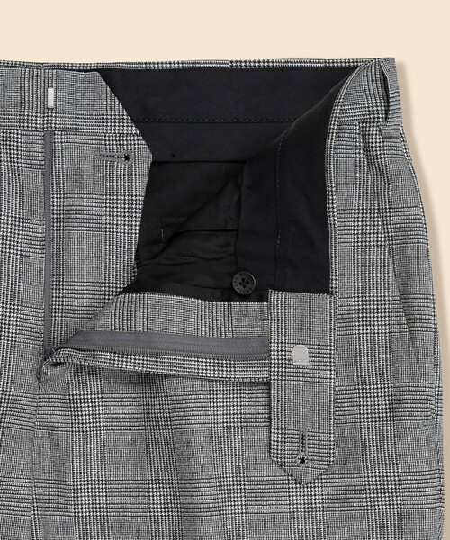 BROOKS BROTHERS（ブルックスブラザーズ）の「ウール　サキソニー　グレンチェック　プレーンフロント　トラウザーズ　Classic（スラックス・メンズ・ブラック・30inch/31inch/32inch/33inch/34inch/35inch/36inch/37inch/29inch）」の2枚目の写真