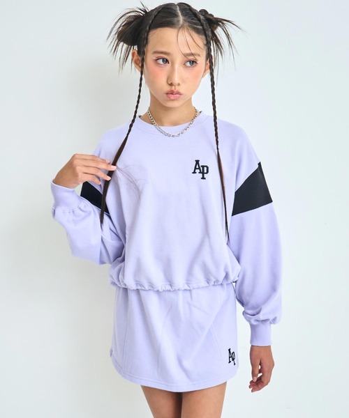 ANAP GｉRL（アナップガール）の「カレッジ トップス × スカート スウェットSET【キッズお揃い】（スウェット・キッズ・ラベンダー/ライトグレー/ブラック・S/M/XS）」の3枚目の写真