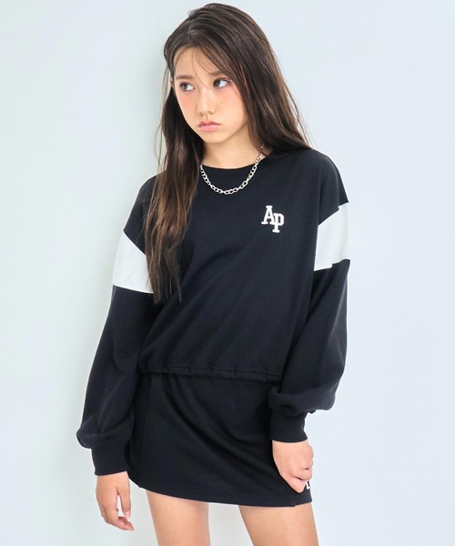 ANAP GｉRL（アナップガール）の「カレッジ トップス × スカート スウェットSET【キッズお揃い】（スウェット・キッズ・ラベンダー/ライトグレー/ブラック・S/M/XS）」の2枚目の写真