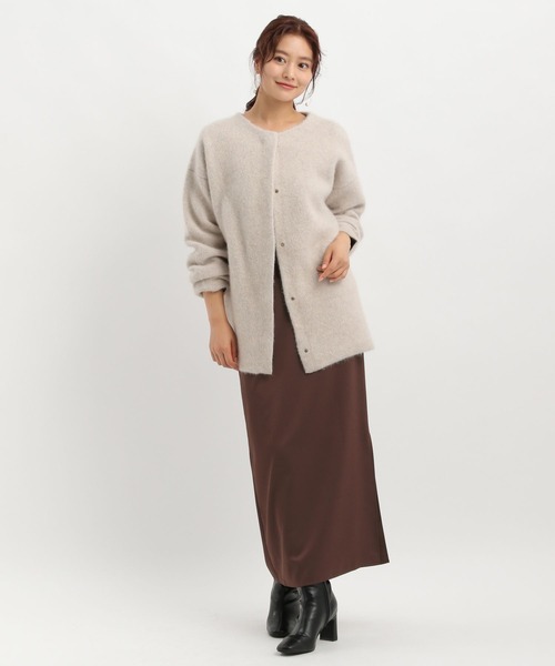 Andemiu(アンデミュウ)の「サテンスリットナロースカート603770(スカート・レディース・ブラウン/ブラック/グレイッシュベージュ・SMALL/MEDIUM)」の19枚目の写真