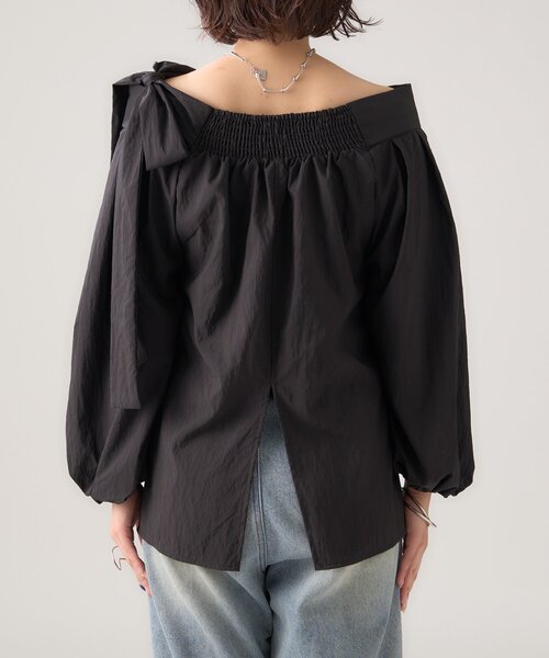 mystic（ミスティック）の「肩リボンオフショルブラウス（シャツ/ブラウス・レディース・オフホワイト/ブルー/ブラック・FREE）」の19枚目の写真