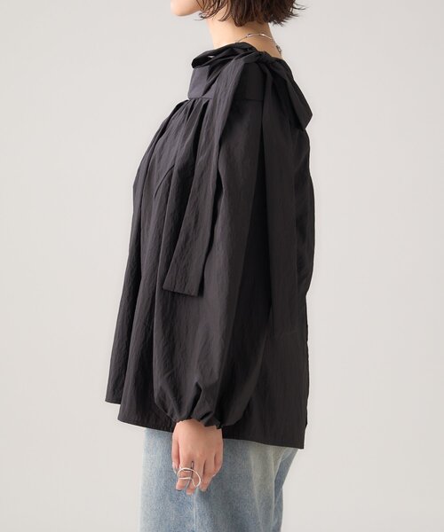 mystic（ミスティック）の「肩リボンオフショルブラウス（シャツ/ブラウス・レディース・オフホワイト/ブルー/ブラック・FREE）」の18枚目の写真