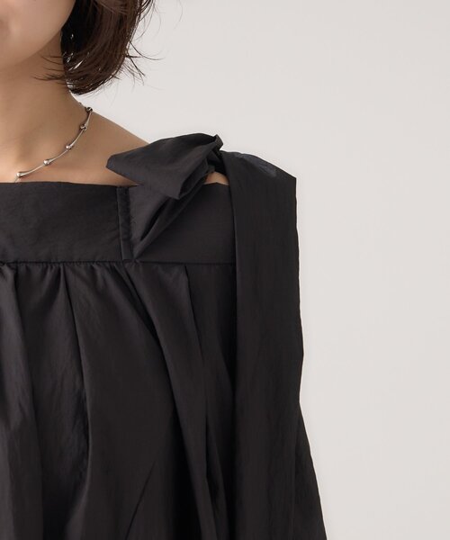 mystic（ミスティック）の「肩リボンオフショルブラウス（シャツ/ブラウス・レディース・オフホワイト/ブルー/ブラック・FREE）」の15枚目の写真