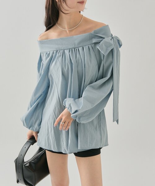 mystic（ミスティック）の「肩リボンオフショルブラウス（シャツ/ブラウス・レディース・オフホワイト/ブルー/ブラック・FREE）」の11枚目の写真