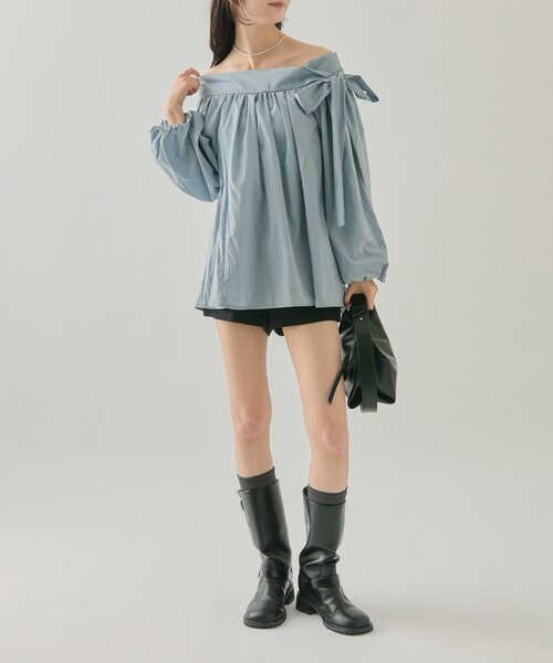 mystic（ミスティック）の「肩リボンオフショルブラウス（シャツ/ブラウス・レディース・オフホワイト/ブルー/ブラック・FREE）」の5枚目の写真