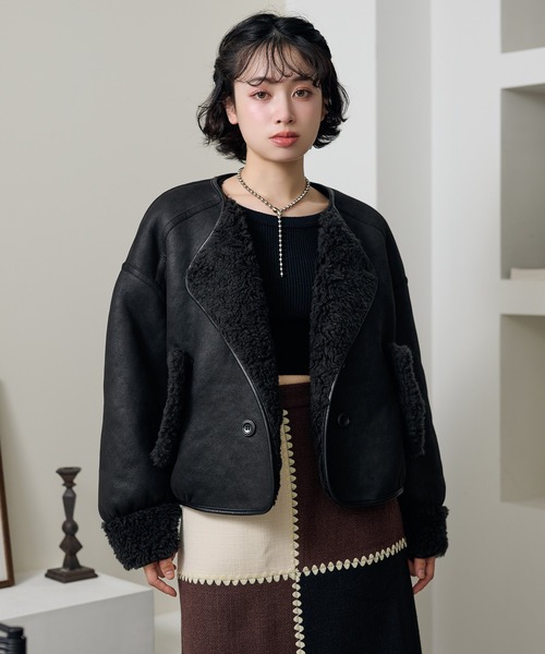 LAULEN（ローレン）の「double button boa reversible jacket /ノーカラーダブルボタンボアリバーシブルジャケット（ノーカラージャケット・レディース・ブラック/アイボリー/ブラウン・FREE）」の11枚目の写真